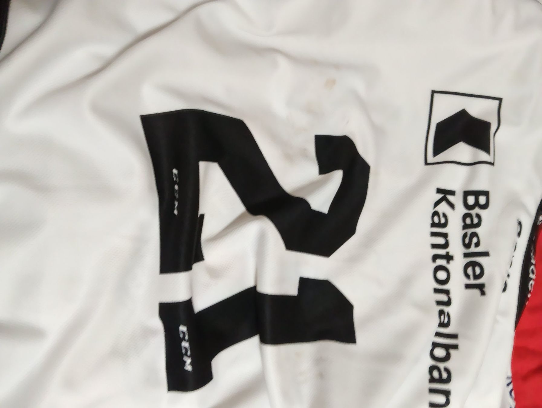 Gameworn Canottiere & Pantaloni: ehc basel gameworn trikot  David Hamr – Usato da Sigirino venduto da acquila16