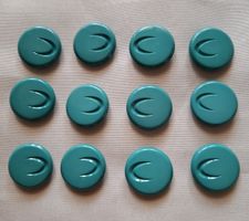 12 Stück Knöpfe, Jade Dragon grün, 25 mm.