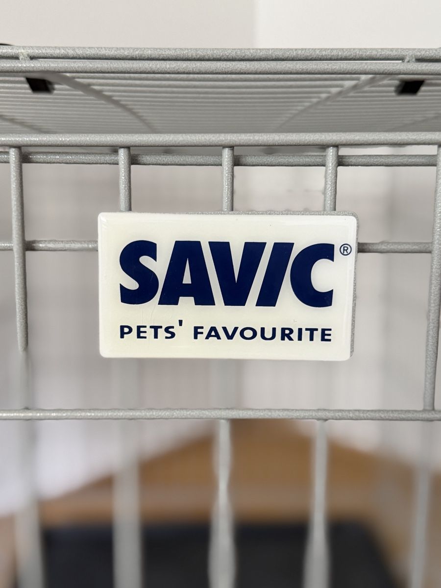 Käfige, Transport & Sicherheit: Faltbare Hundebox SAVIC – Gebraucht aus Zillis von obr_m8qg