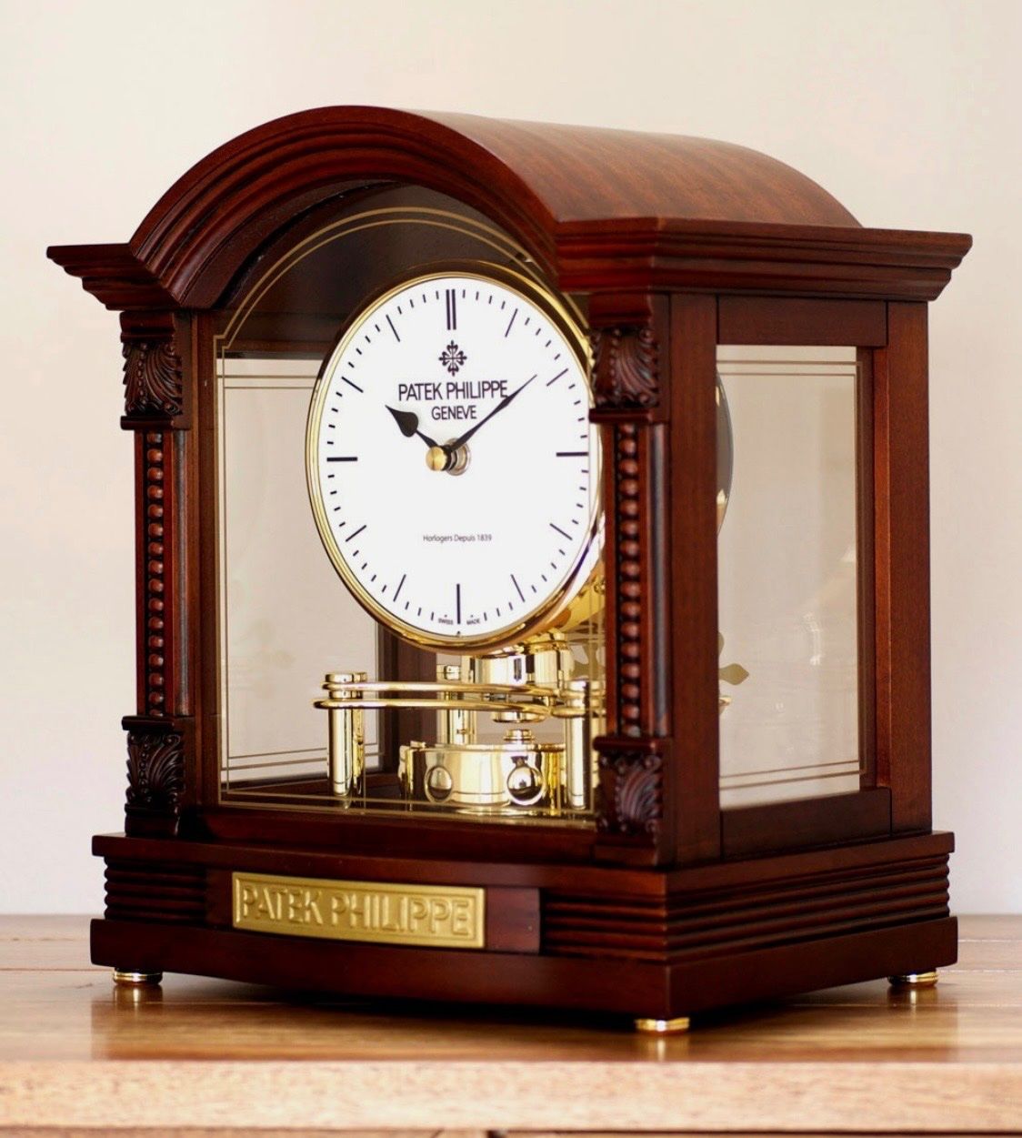 Patek Philippe Orologi da terra & Orologi da parete: Patek Philippe Pendel Showroom Tischuhr – Usato da Wichtrach venduto da bro_ym6v 1