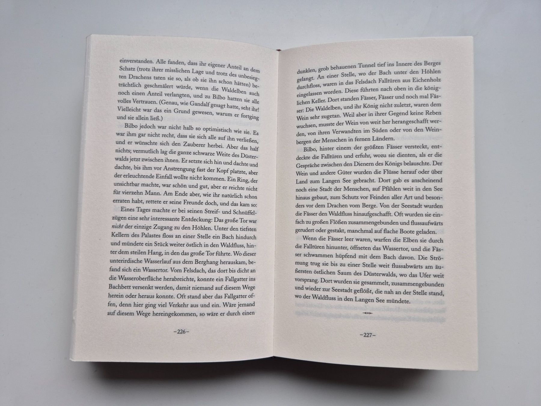 Bücher: Der kleine Hobbit    💍   J.R.R. Tolkien – Gebraucht aus Niederweningen von Obson 4
