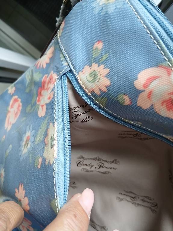 Candy Flowers Taschen für Damen: Candy Flowers Umhängetasche – Neu (gemäss Beschreibung) aus Birsfelden von coccobello03 4