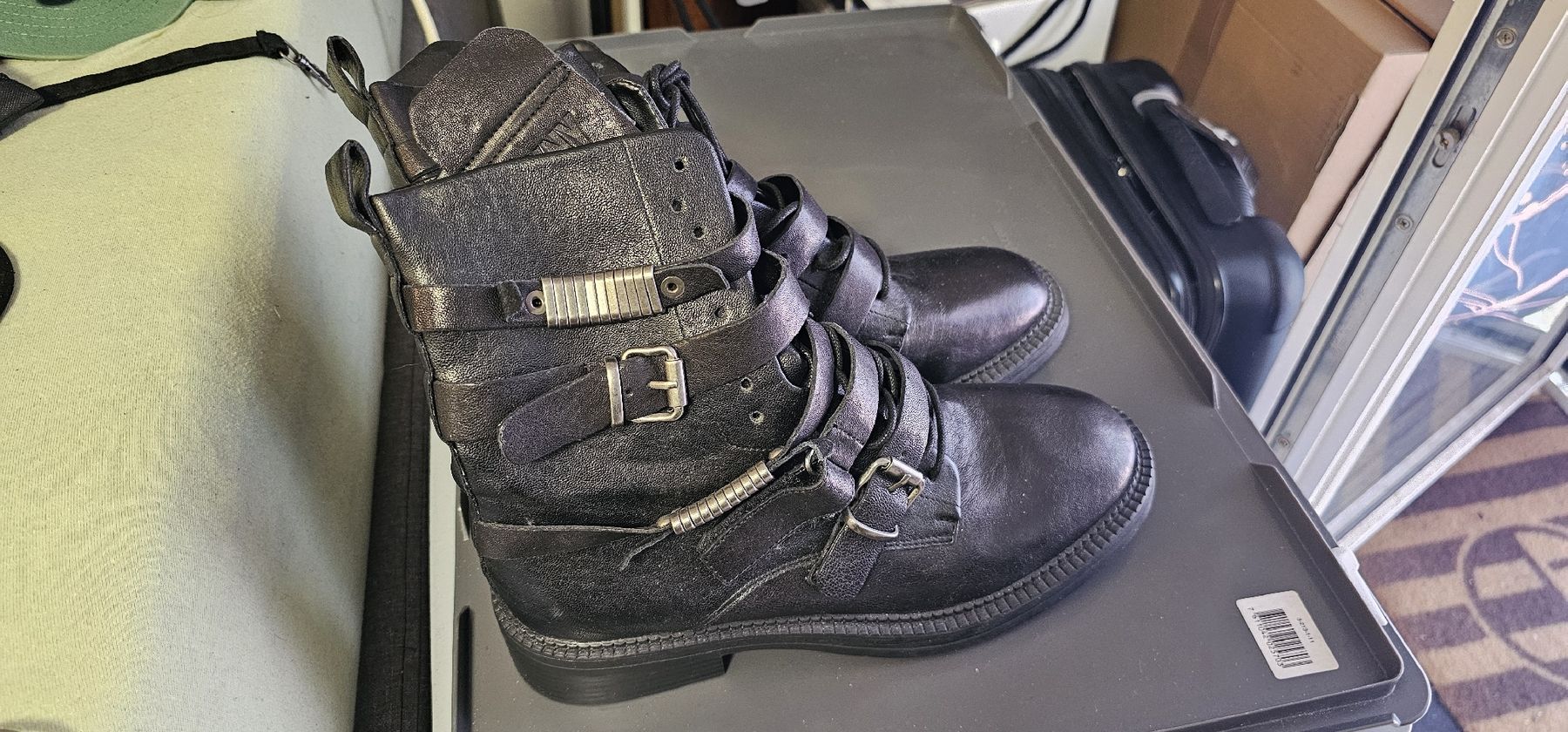 Damenschuhe: neue DNKY Leder Stefeletten Gothic / Punk Gr.41 – Neu (gemäss Beschreibung) aus Zürich von Daniela51 9