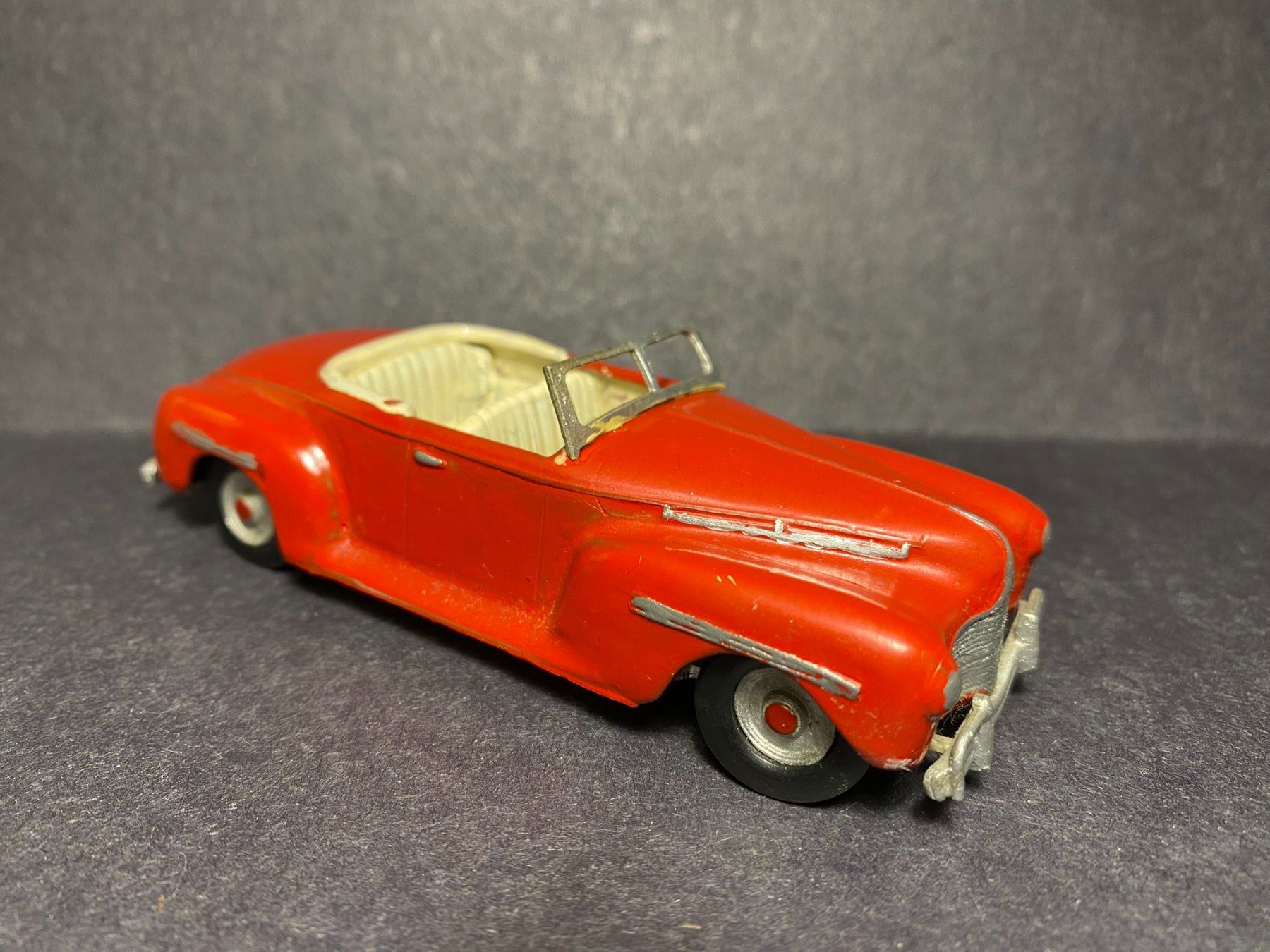 Dodge Modellini d'auto: Dodge Convertible 1940 - 1:43 – Usato da Spiez venduto da Maerggi 3