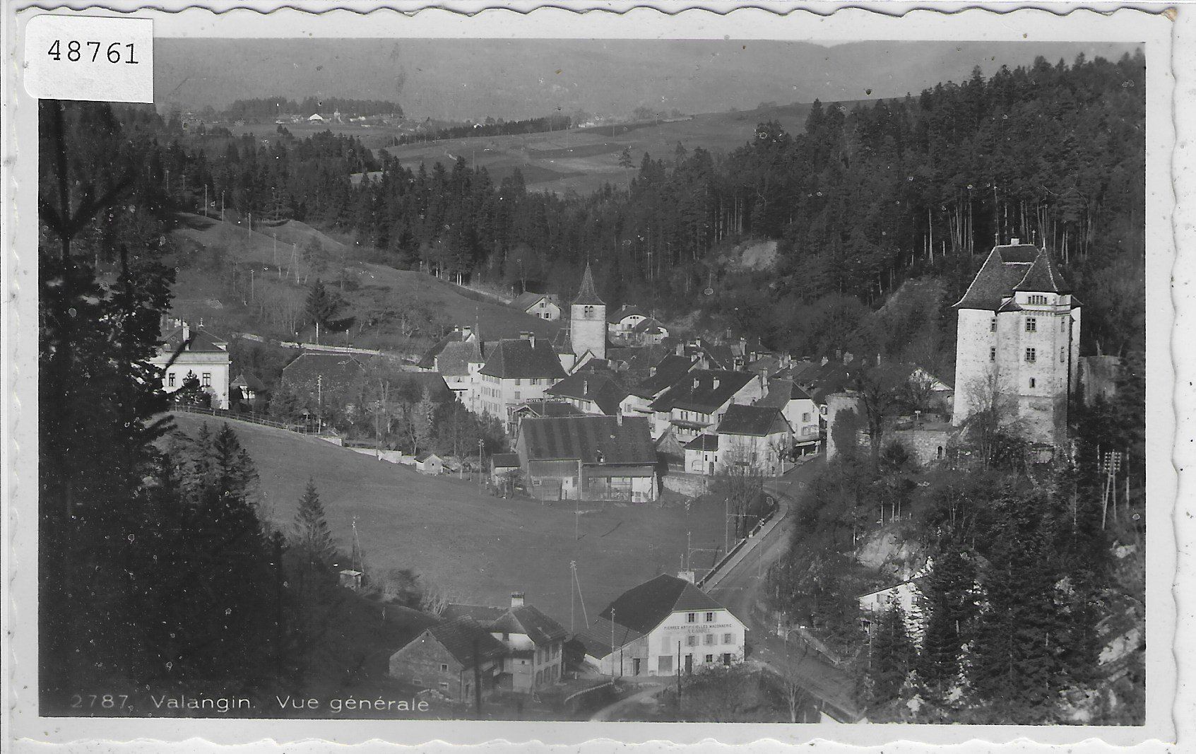 Cartes postales: Valangin - Vue generale – D'occasion à Ettingen par Kartenplanet