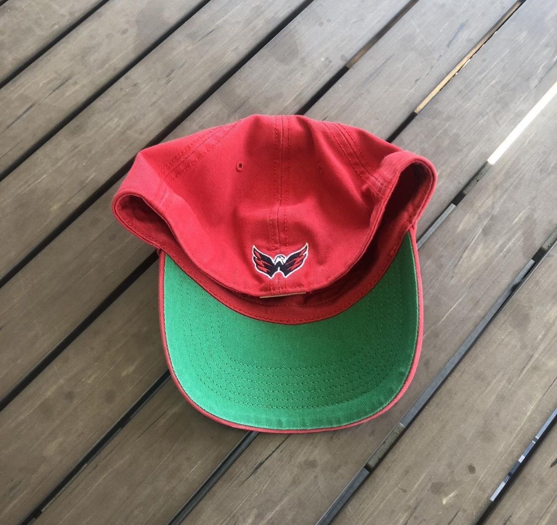 NHL Copricapi, berretti & cappellini: NHL Washington Capitals Cap – Usato da Fribourg venduto da ann_l9b7 2