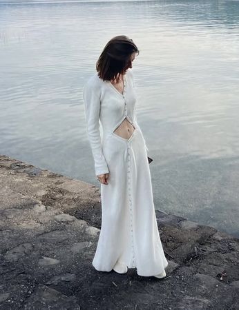 Elegant White Maxi Dress with Cutout