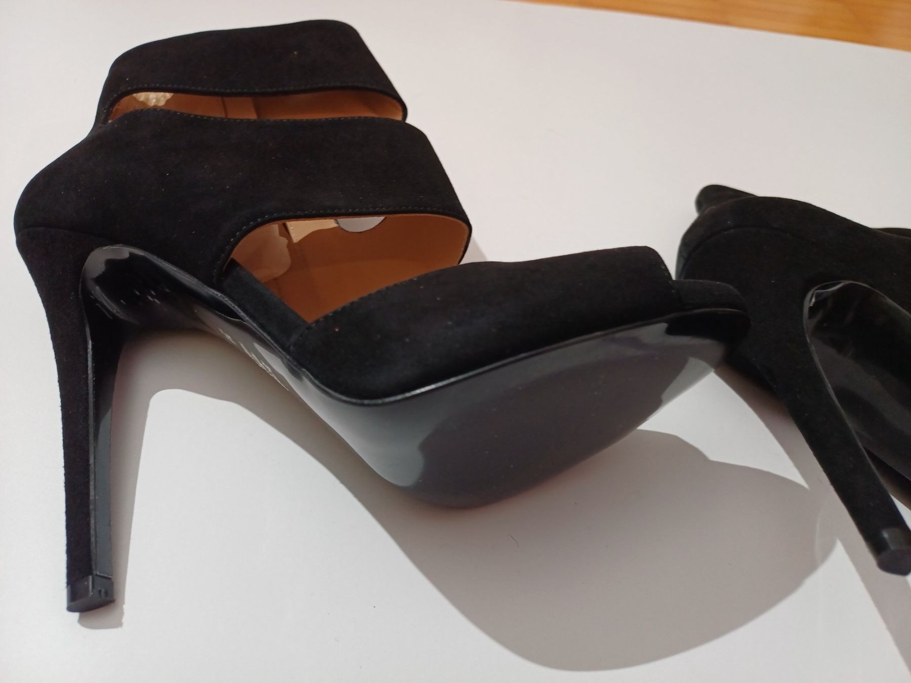 Scarpe da donna: Schöne HighHeels Farrah Gr 38 – Usato da Zürich venduto da Atad