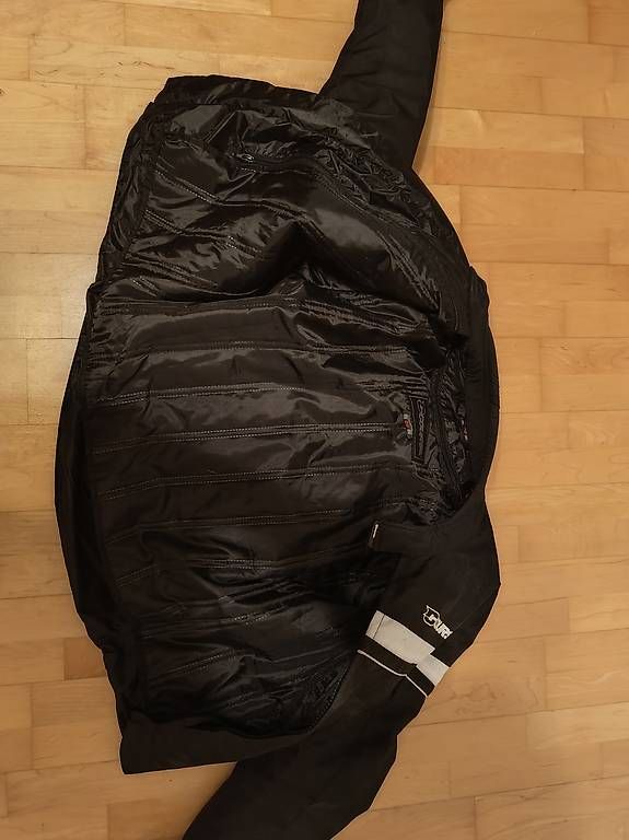 Lotti di vestiti: Motorradkleider zu verkaufen – Usato da Umiken venduto da xel_t5br 2