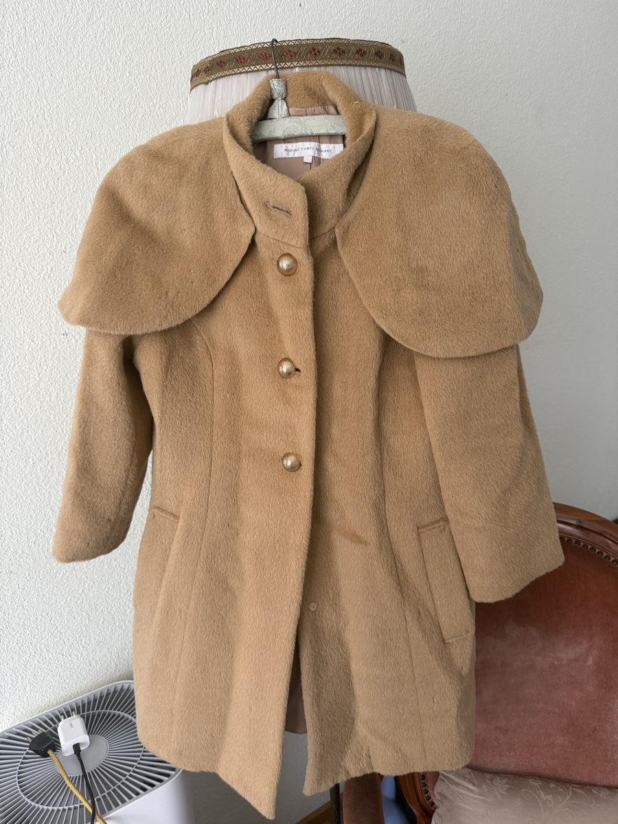 Cappotti: Morine Comte Marant Camel Cape Coat Wool Blend Size 4 – Usato da Zürich venduto da wil_2sm9