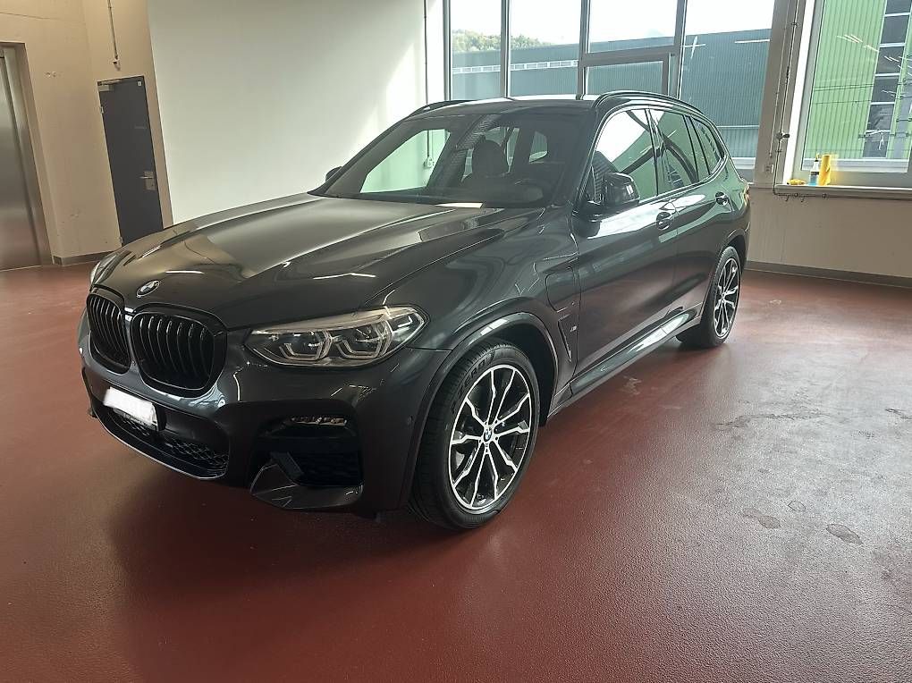 Automobili: BMW X3 30e MSport – Usato da Bern venduto da Divine7