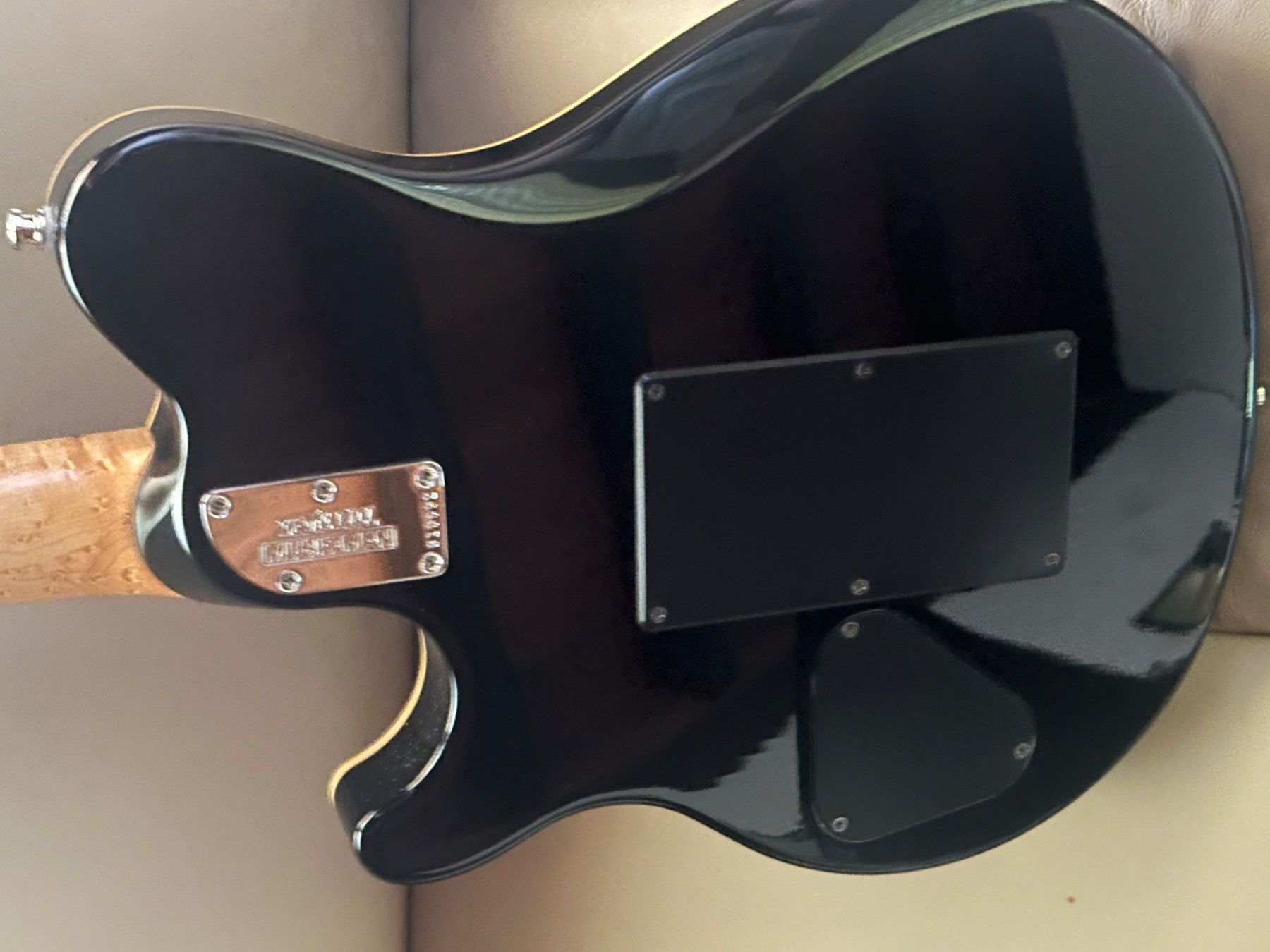 Music Man Instruments de musique: E-Gitarre music man axis – D'occasion à Aarburg par flacon05 4