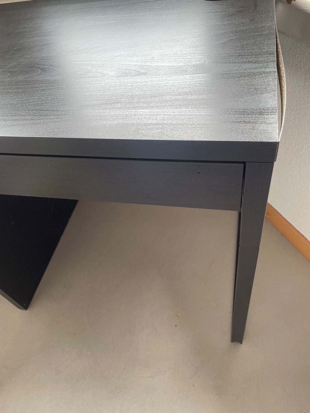 Ikea Scrivanie: IKEA MICKE TABLE BROWN – Usato da Zürich venduto da eli_007 3