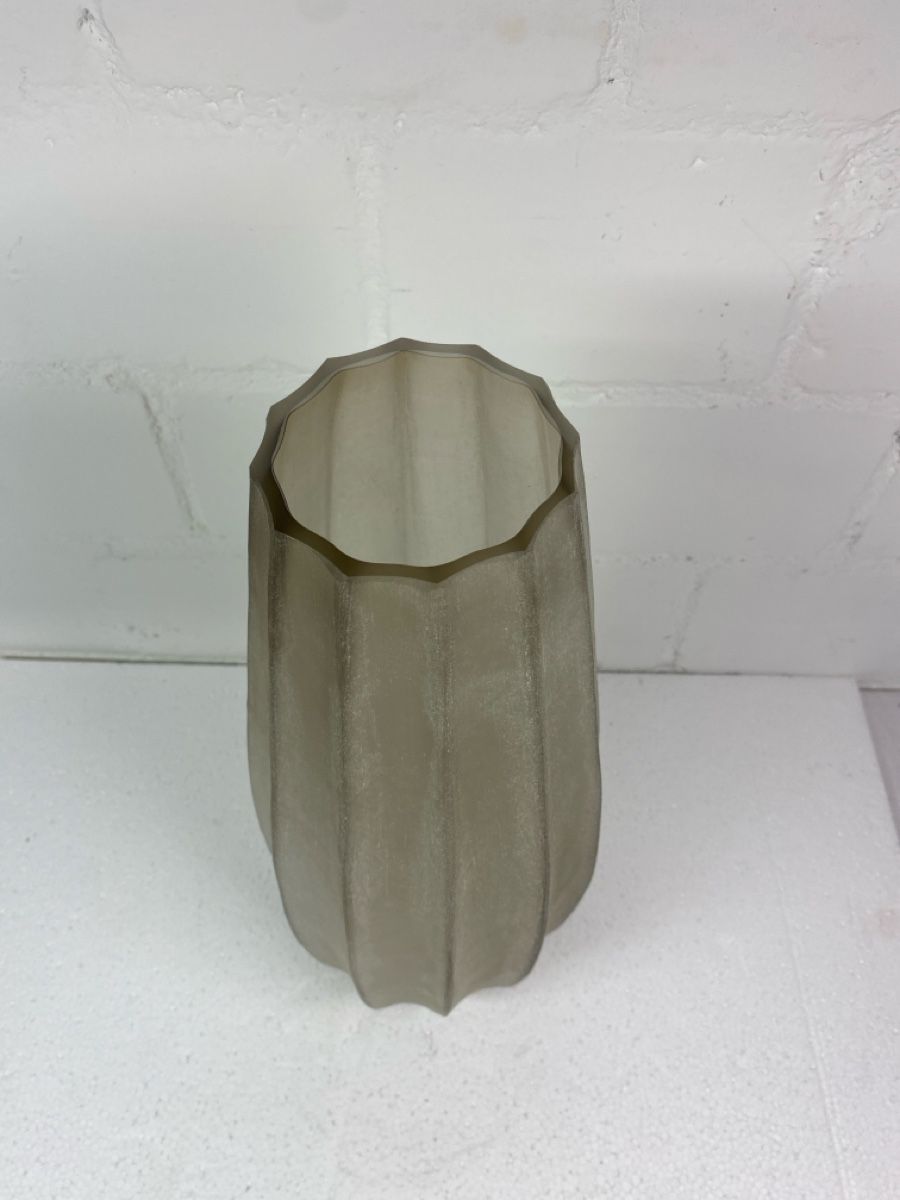 Vase & Récipients: Graue Vase mit Rillenstruktur neu 45 cm – D'occasion à sursee par trilli-tralli 3