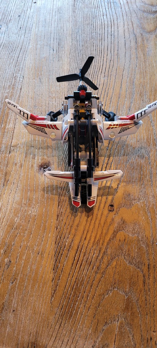 Lego Giocattoli: LEGO Technic Ultraleicht-Hubschrauber 42057 – Usato da Grosshöchstetten venduto da Dirue 1