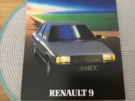 Renault 9 Faltprospekt 8 Seiten Format ca. 23x23 cm