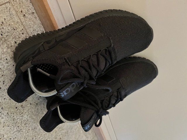 Adidas Herrenschuhe: Adidas-Sneaker – Gebraucht aus Aesch (Neftenbach) von rit_psr5 2