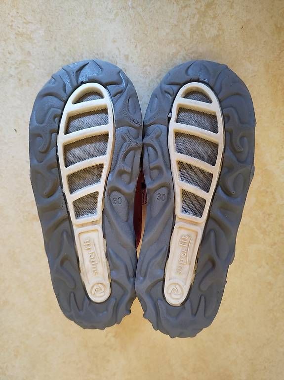 Chaussures filles: Schuhe Superfit Grösse 30 – D'occasion à Igis par Ricema 2