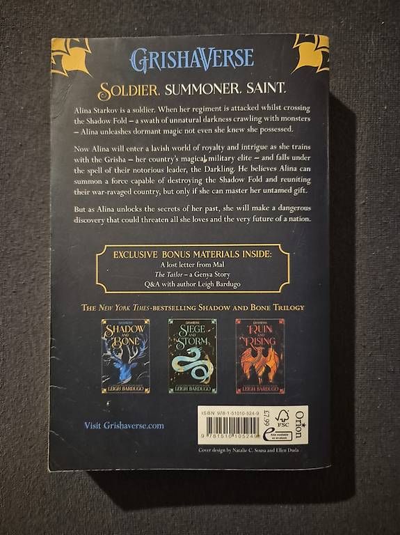 Bücher: Shadow and Bone – Gebraucht aus Nürensdorf von luc_9ksf 1