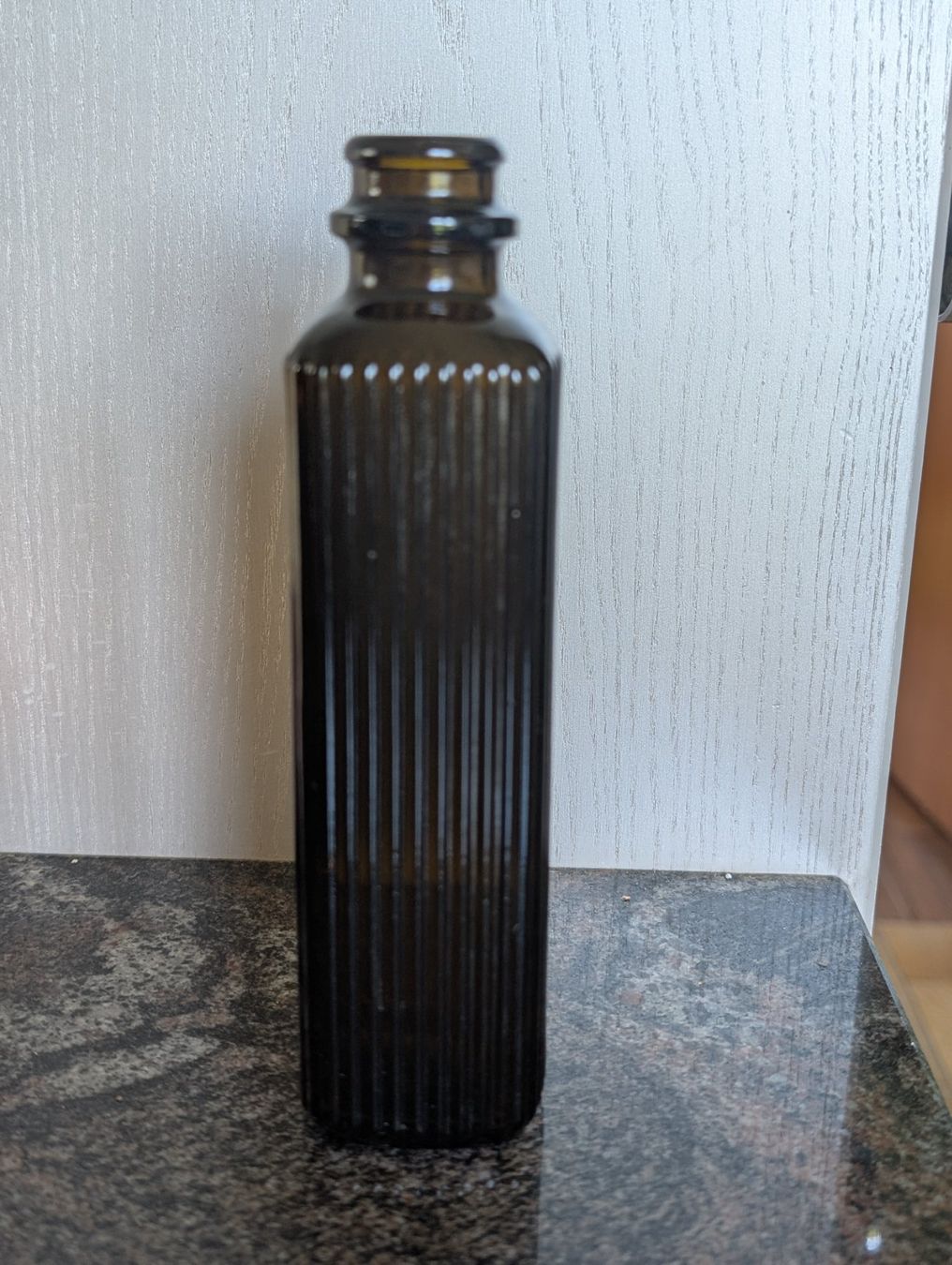 Appareils à gaz et accessoires: Le Tribute Flaschen Vasen – D'occasion à Besenbüren par ram_z8pp