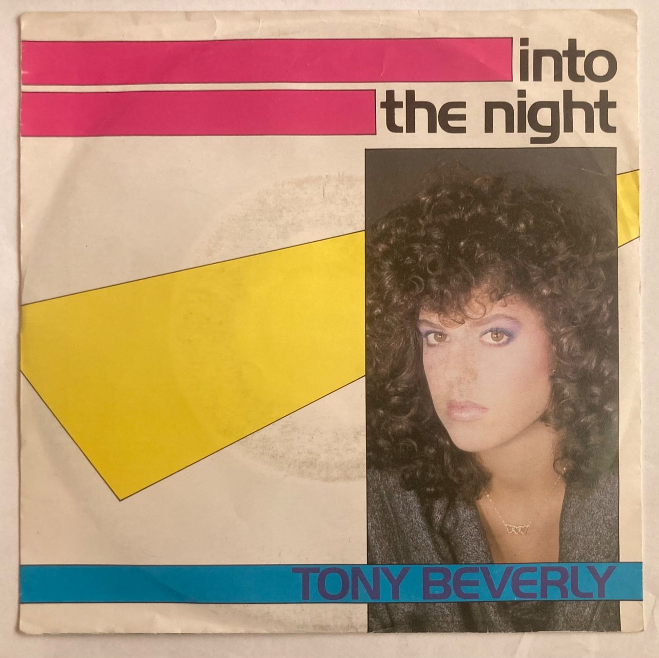 Dischi in vinile: TONY BEVERLY - INTO THE NIGHT – Usato da Poliez-Pittet venduto da Newtown-Records