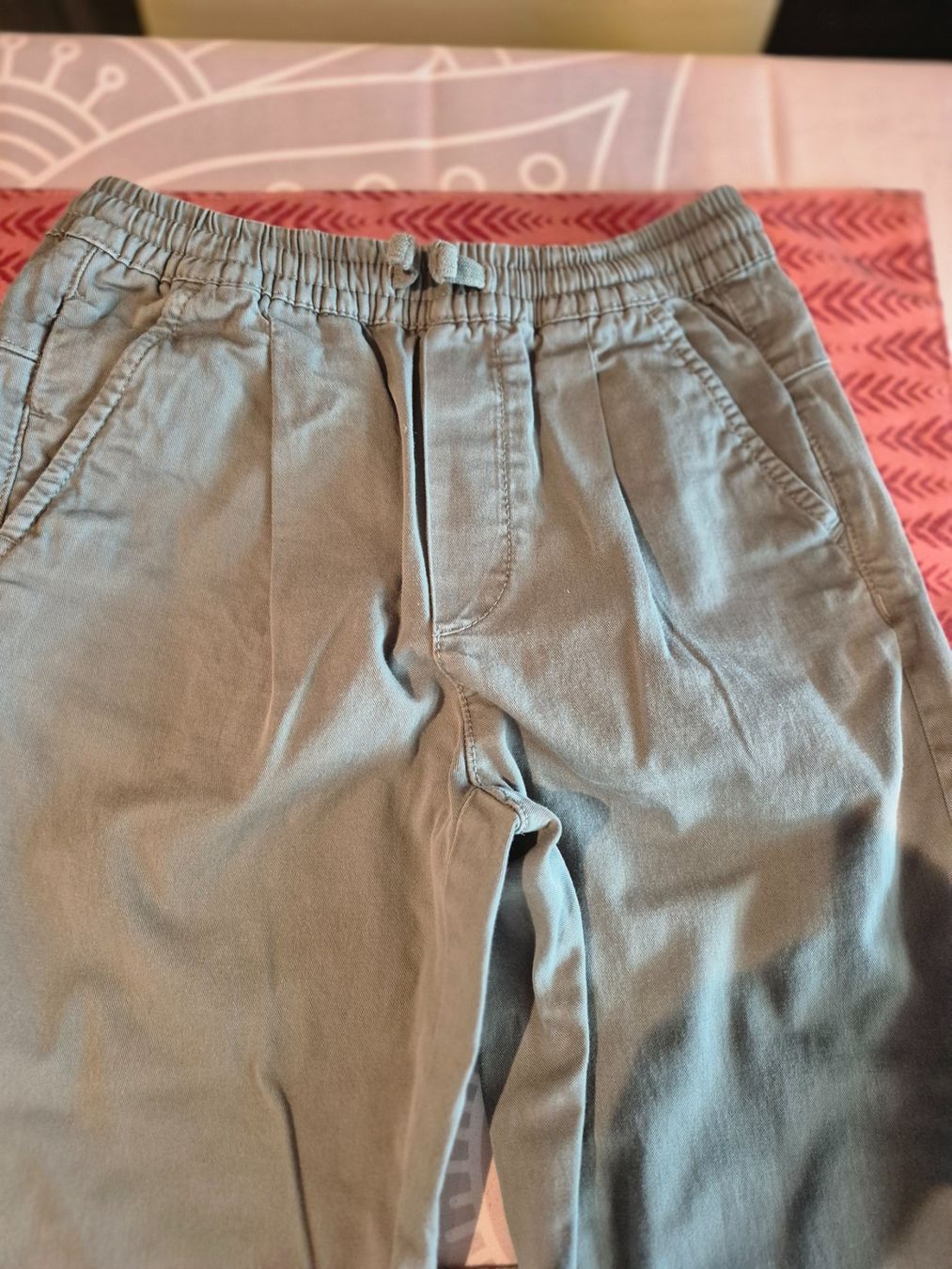 Zara Hosen: Zara bequeme Hosen, Grösse 134. – Gebraucht aus Urdorf von Nataschli 1