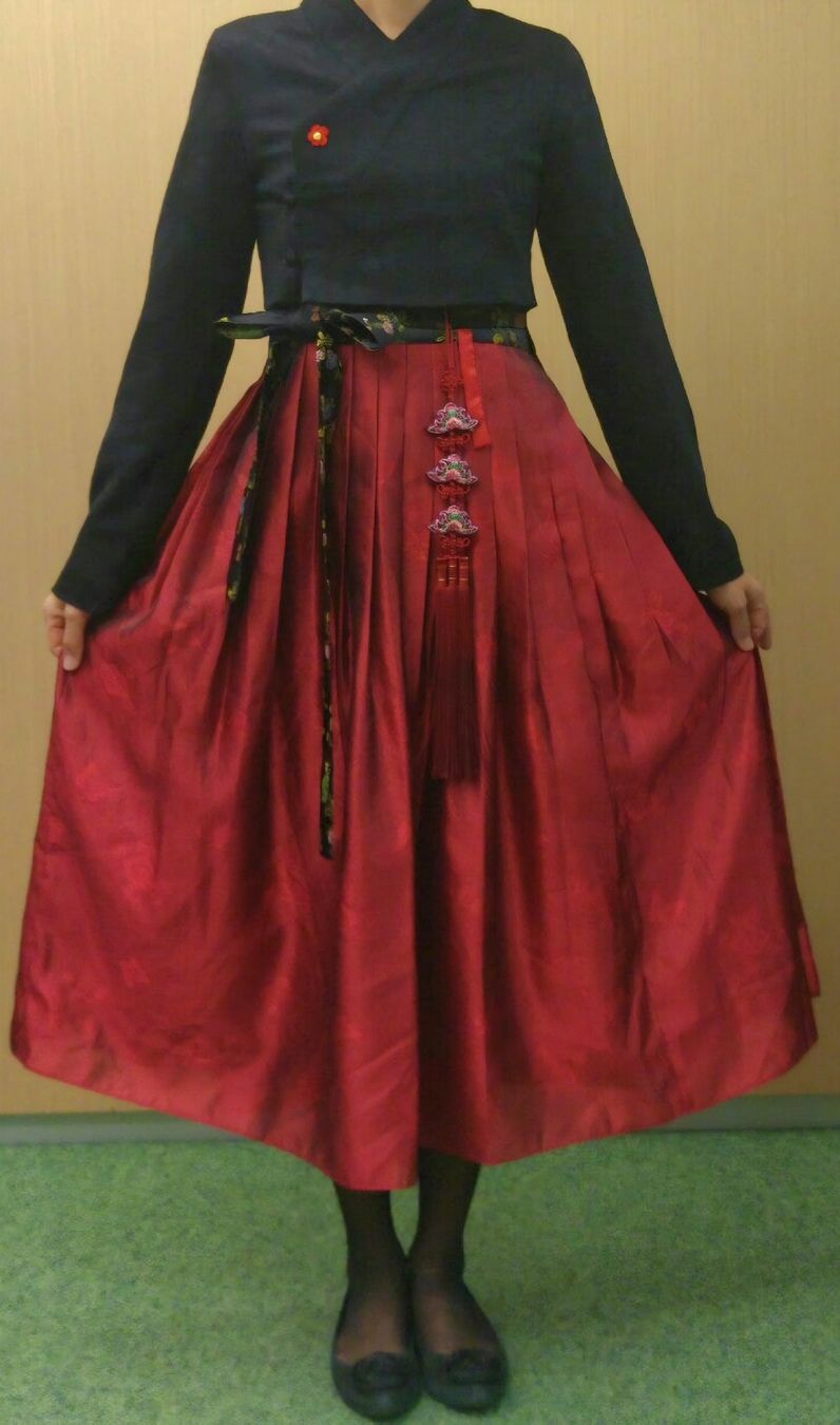 Gonne: Modern hanbok from Korea – Usato da Gland venduto da Dedecop2 1