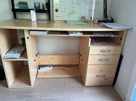 Bureau en bois 