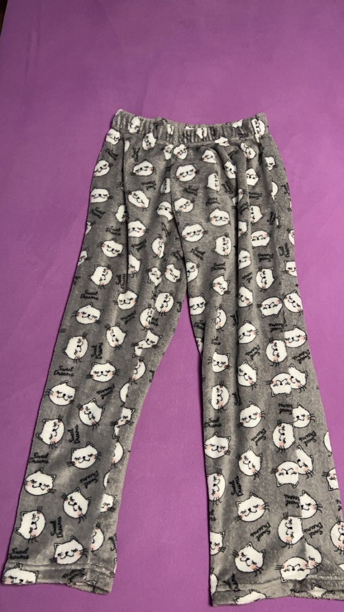 Negligees & Pigiami: grey pyjama pants with cats – Nuovo (secondo la descrizione) da St. Margrethen SG venduto da swiss_secondhand