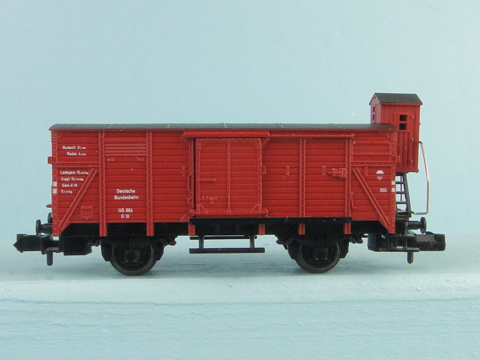 Trix Modellini di ferrovie: Minitrix Spur N DB Güterwagen mit Brenserkabine – Usato da Bülach venduto da Albitrain 1