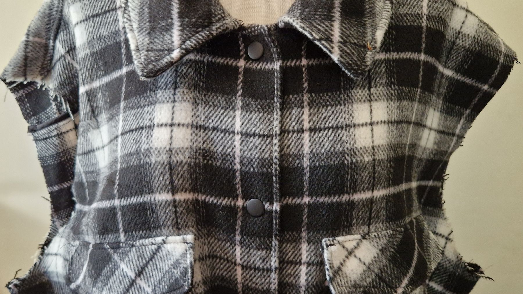 H&M Gilet & Giacche: Schwarz-weiss-karierte Flanell-Weste – Nuovo (secondo la descrizione) da Oberengstringen venduto da Sheera7 1