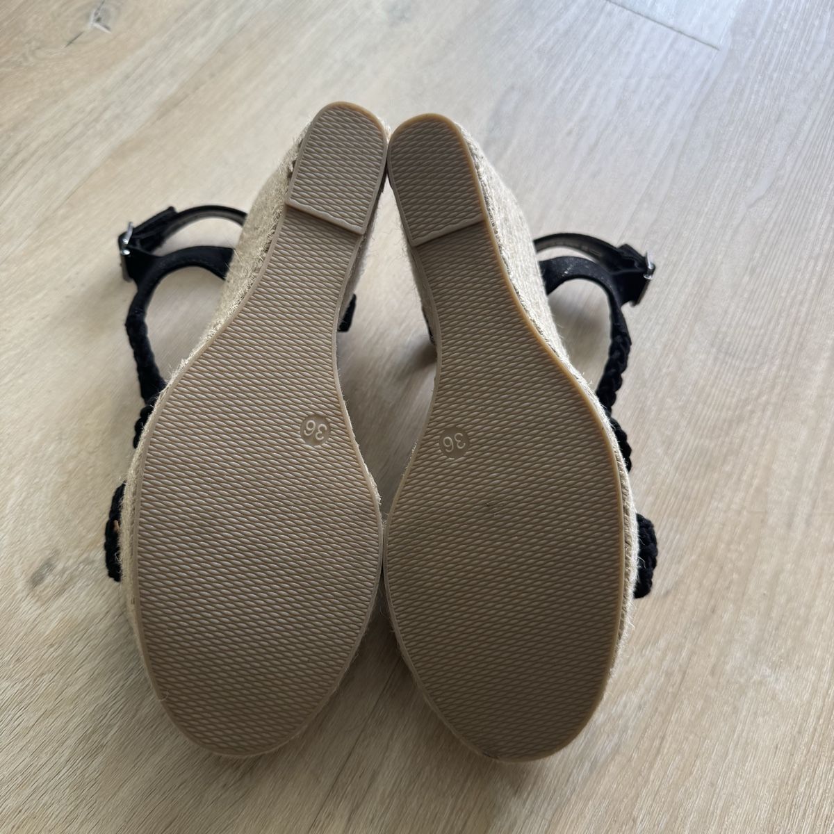 Graceland Scarpe da donna: Sandales neuves pointure 36 – Nuovo e nell'imballaggio originale da Colombier NE venduto da kajo04 3