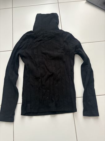 Schwarzer Rollkragenpullover, Grösse XS