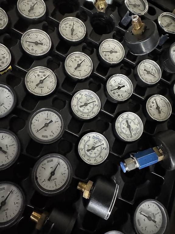 Messen: Div manometer neu ca 100.stk – Neu und originalverpackt aus zürich affoltern von bessy39 2