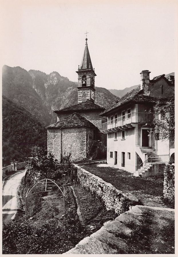 Cartoline postali: Russo, Val Onsernone, datiert 1948 – Usato da Frauenfeld venduto da POML