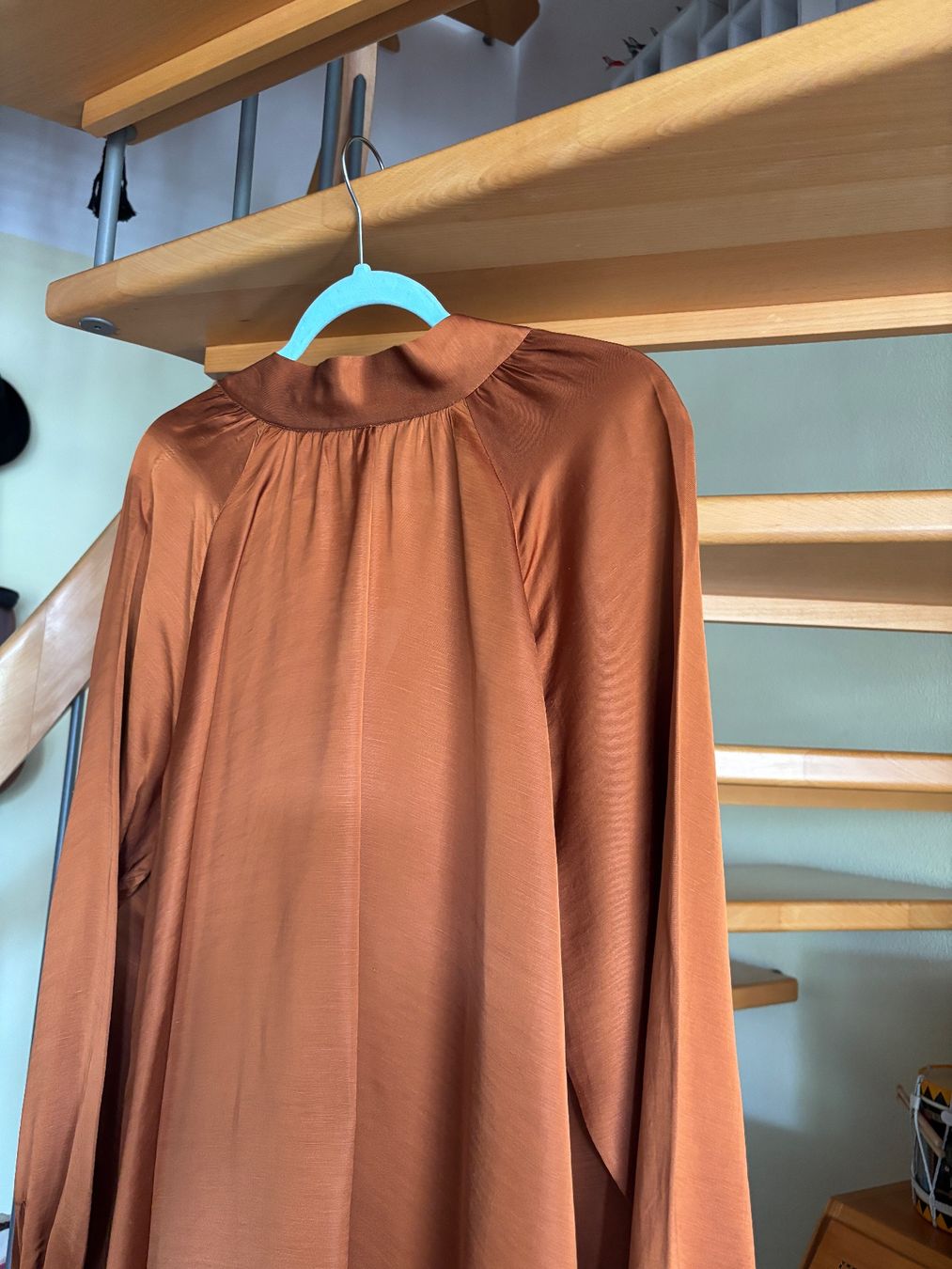 Kleider: ARKET KLEID AUS VISCOSE UND LEINEN – Neu (gemäss Beschreibung) aus Zürich von STYLEHAUS 1