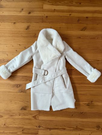 Weisser Fellmantel (Faux)