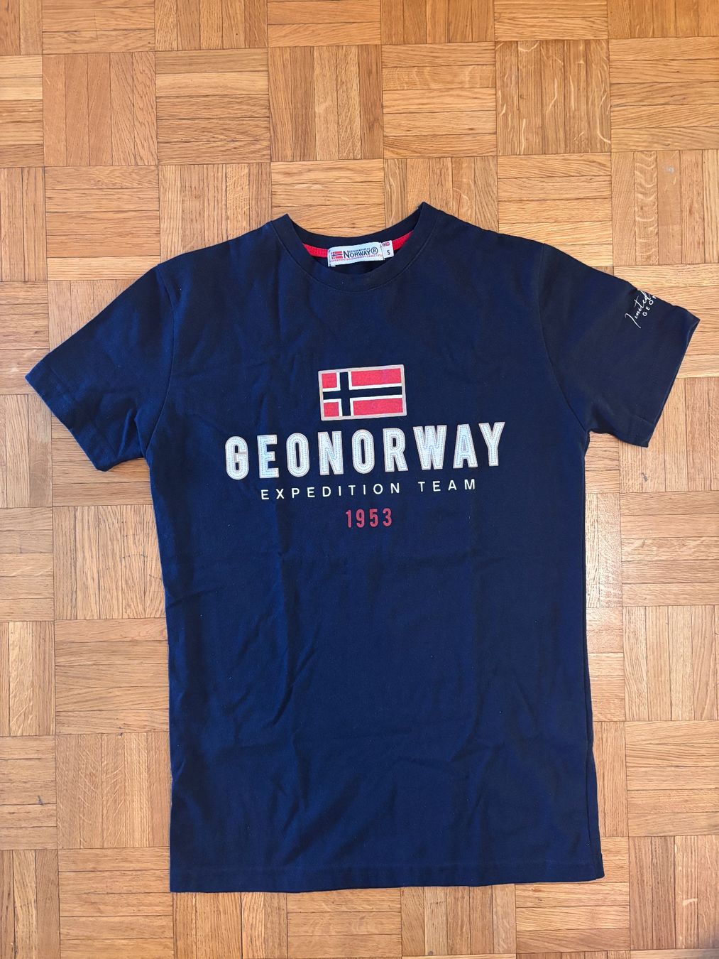 T-Shirts: T-shirt Geographical Norway - Taille S – Gebraucht aus Meyrin von Moose07