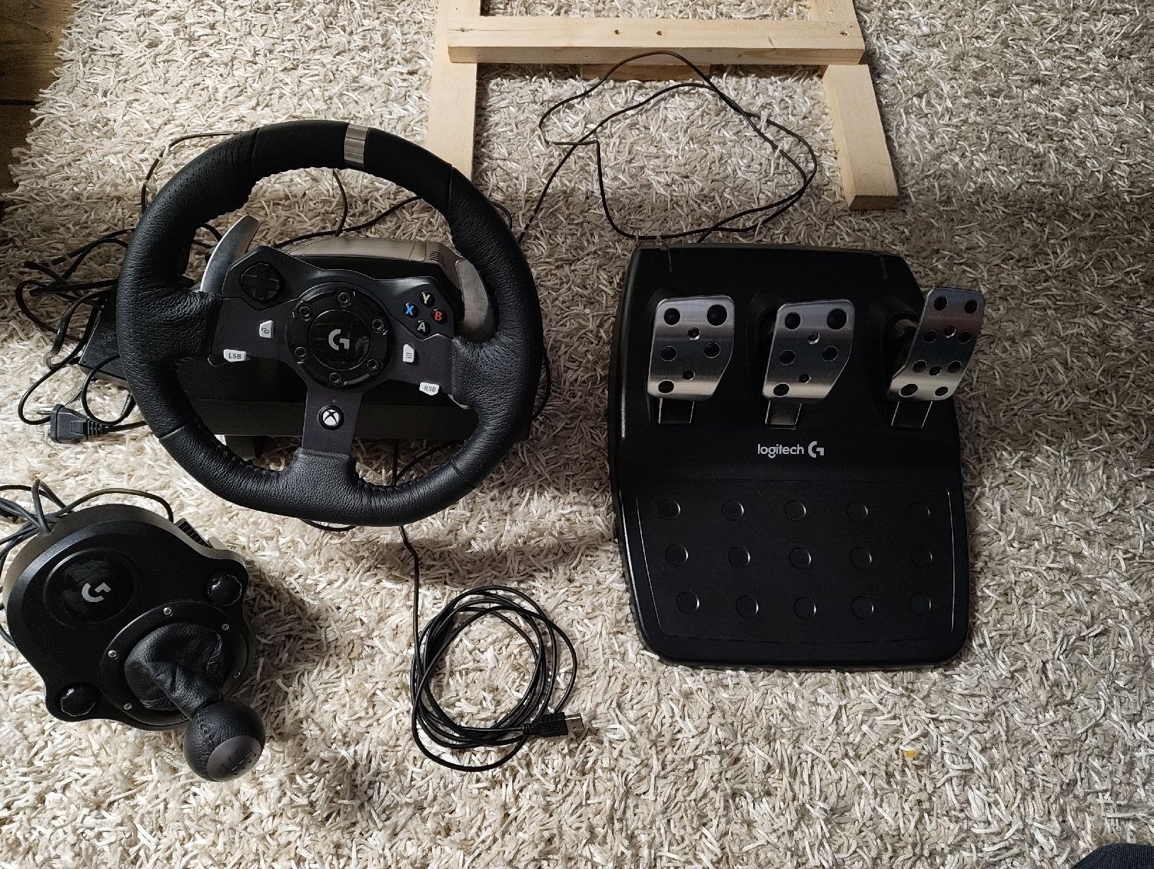 Logitech Manettes: Logitech G920 Driving Force Racing Wheel Set – D'occasion à Safenwil par Ricifizz
