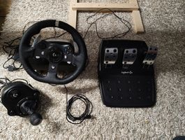 Logitech G920 Driving Force Racing Wheel Set