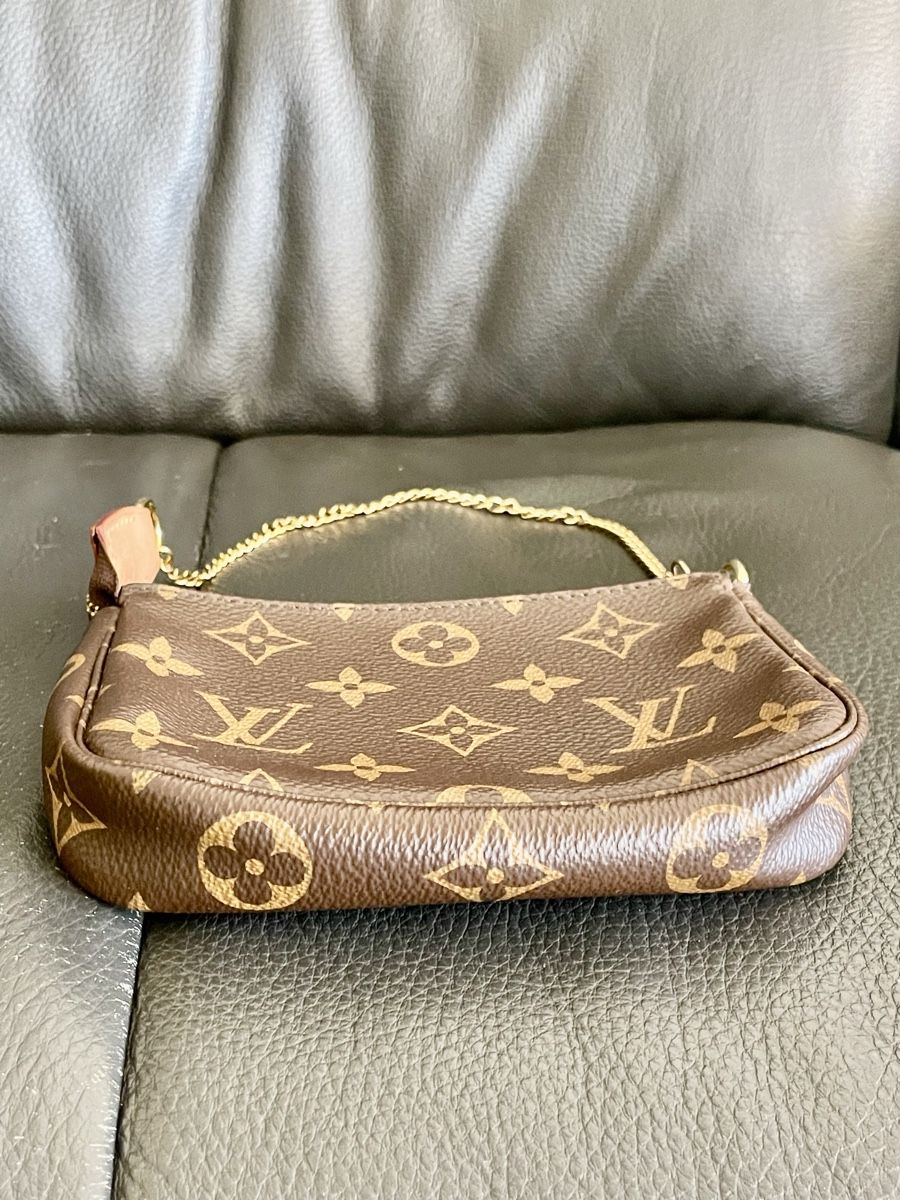 Louis Vuitton Taschen für Damen: Louis Vuitton Mini Pochette Accessoires – Gebraucht aus Richterswil von Prangins9 3