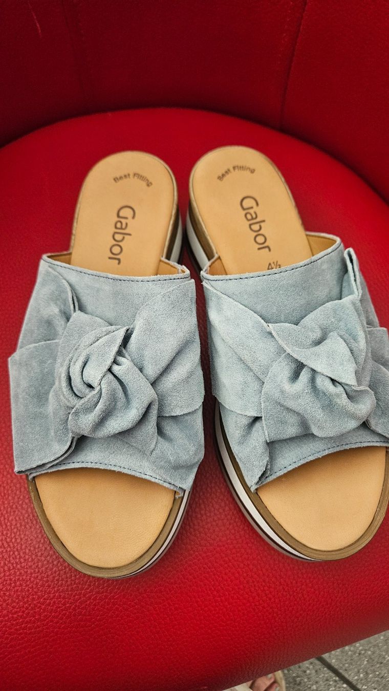 Gabor Chaussures femmes: Sommerschuhe/Pantoletten Gabor – D'occasion à Boniswil par insideBoutique