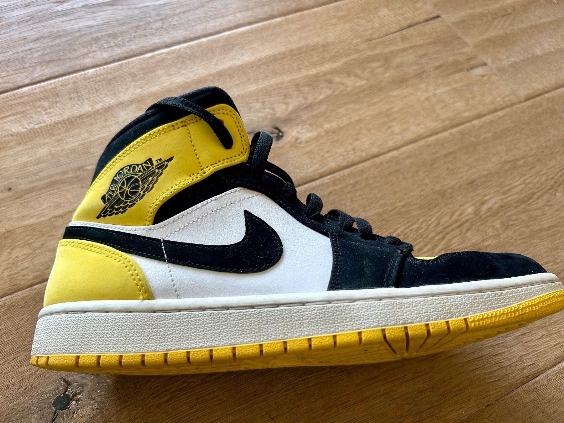 Jordan Chaussures hommes: Jordan 1 Mid Yellow Toe Black – D'occasion à Thayngen par Neuhof80 5