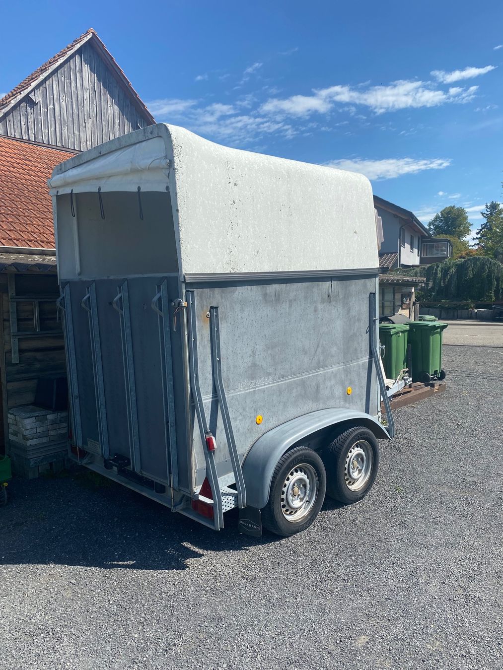Böckmann Rimorchi: Pferdetransporter – Usato da Hünenberg venduto da Kaya97 2