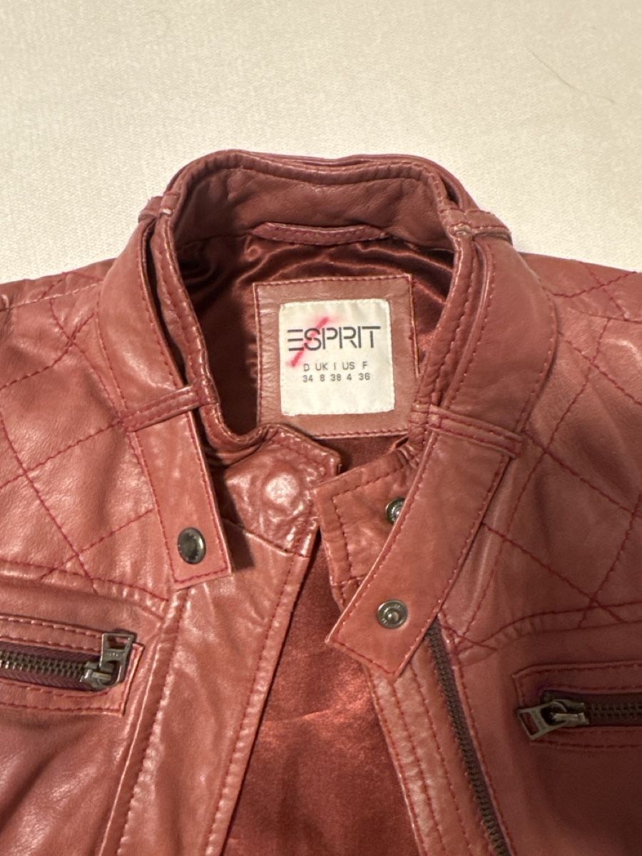 Esprit Jacken: Stylish Esprit Red Leather Jacket – Gebraucht aus Schlieren von GaRe2509 1