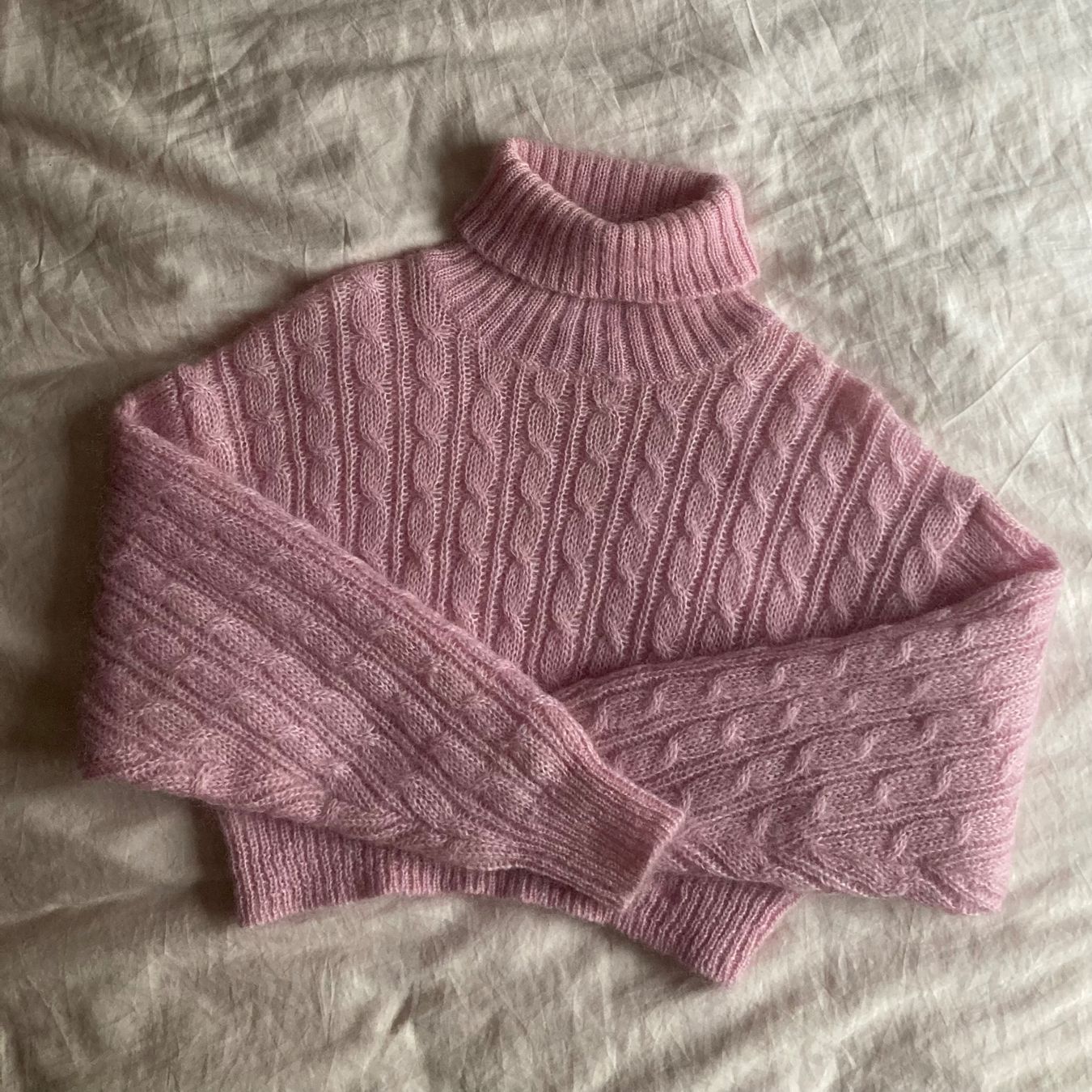 Ganni Maglioni & Felpe: Ganni High Neck Cropped Pullover Sweater In Pink – Usato da Bern venduto da nina.nmp 1