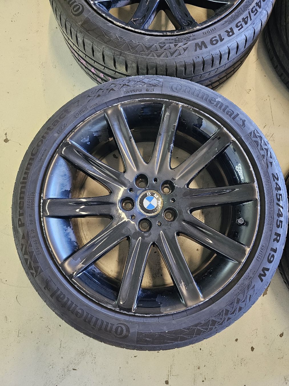 Pneumatici & Ruote complete: BMW Alufelgen mit Bereifung – Usato da Winterthur venduto da JaskoSa