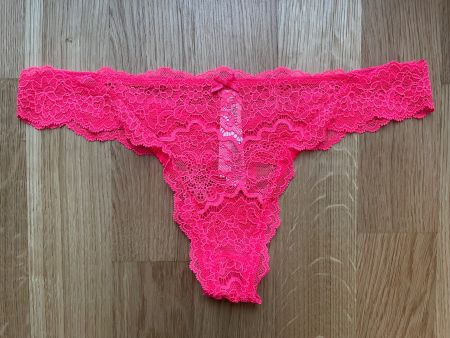 Victoria’s Secret Tease Thong S NEW