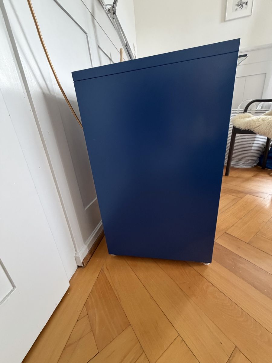 Ikea Banconi: königsblauer Metallkorpus – Nuovo (secondo la descrizione) da St. Gallen venduto da lisi24 5
