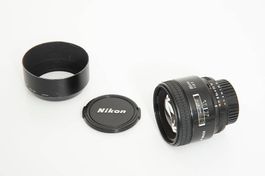 Nikon AF Nikkor 85mm 1:18D